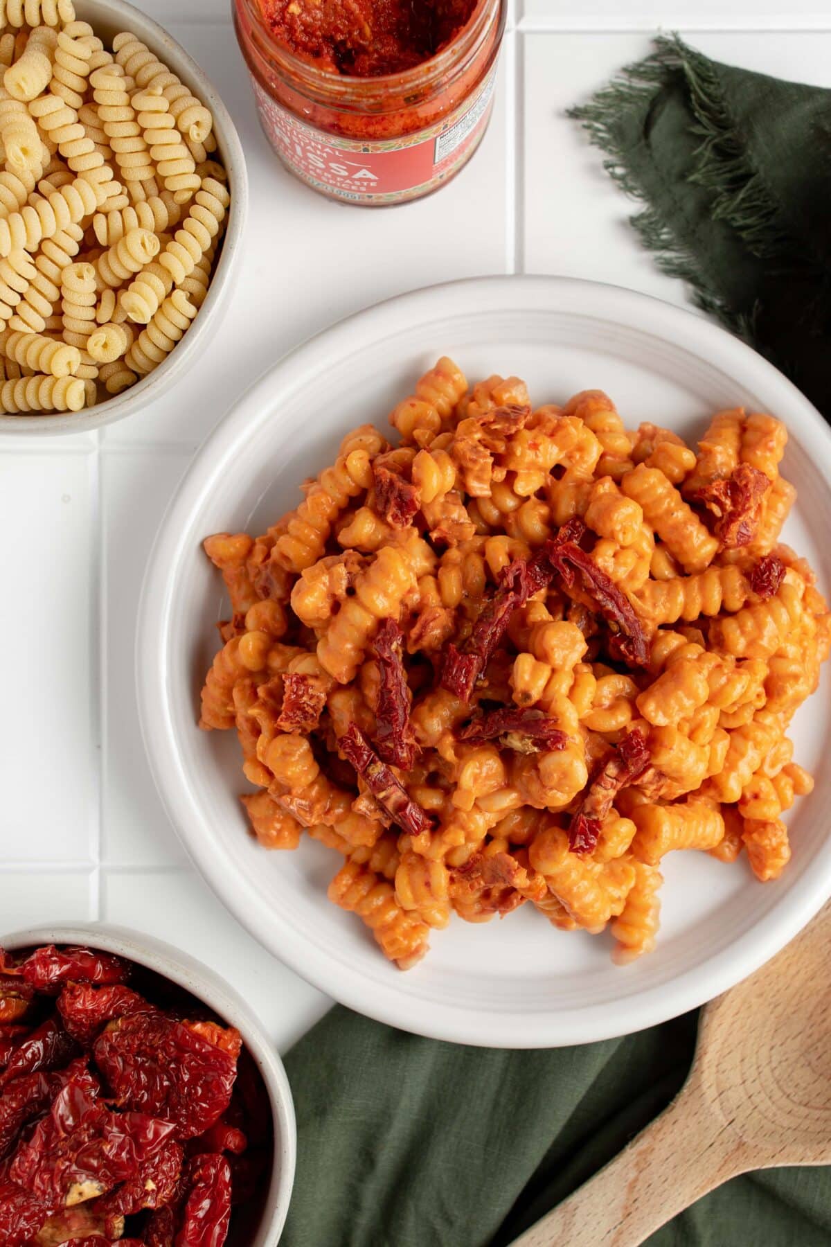 Spicy Sun-dried Tomato Pasta