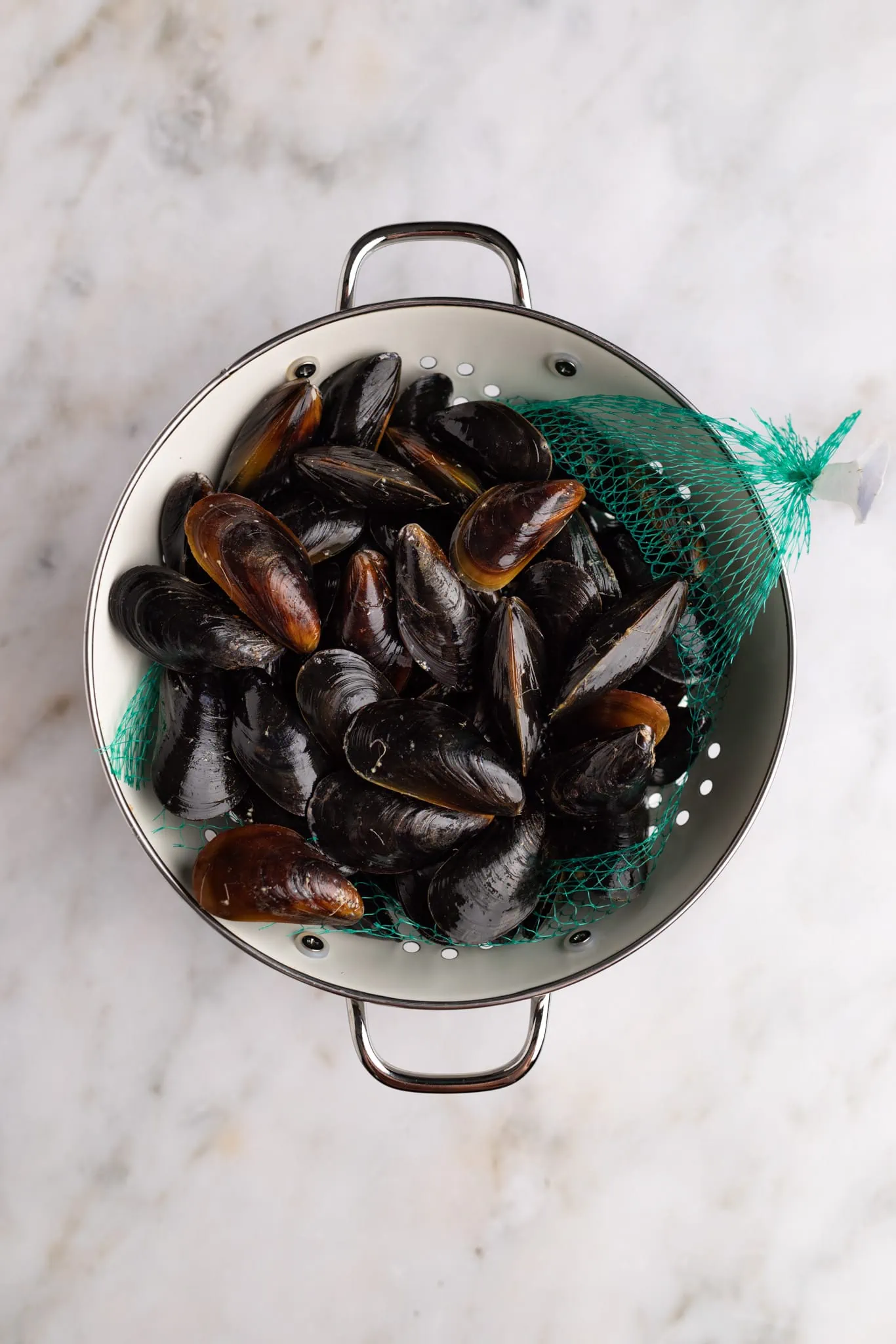 uncleaned mussels 