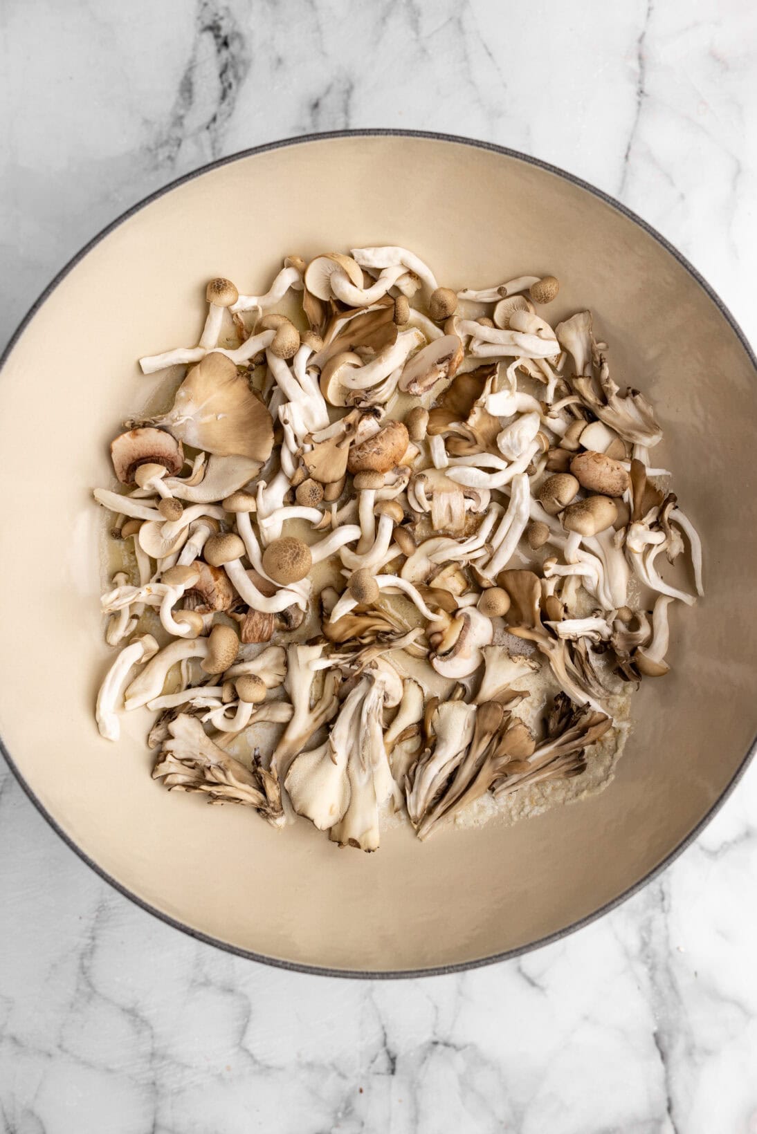 step by step:cooking the raw mushrooms