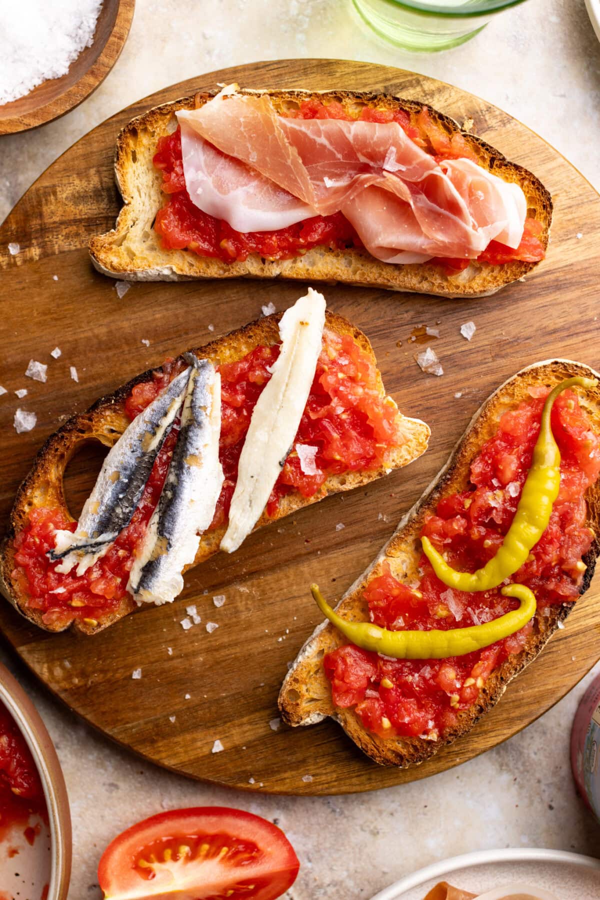 Pan con Tomate (Spanish Tomato Toast)